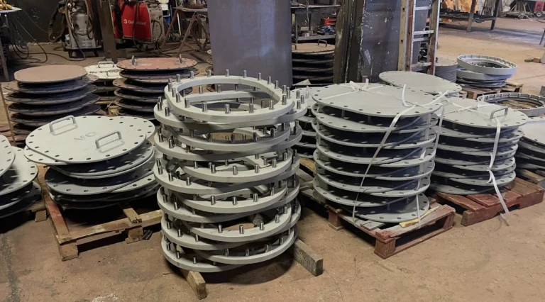 Quick-acting marine manhole cover production at Veta Gemi Yalova
