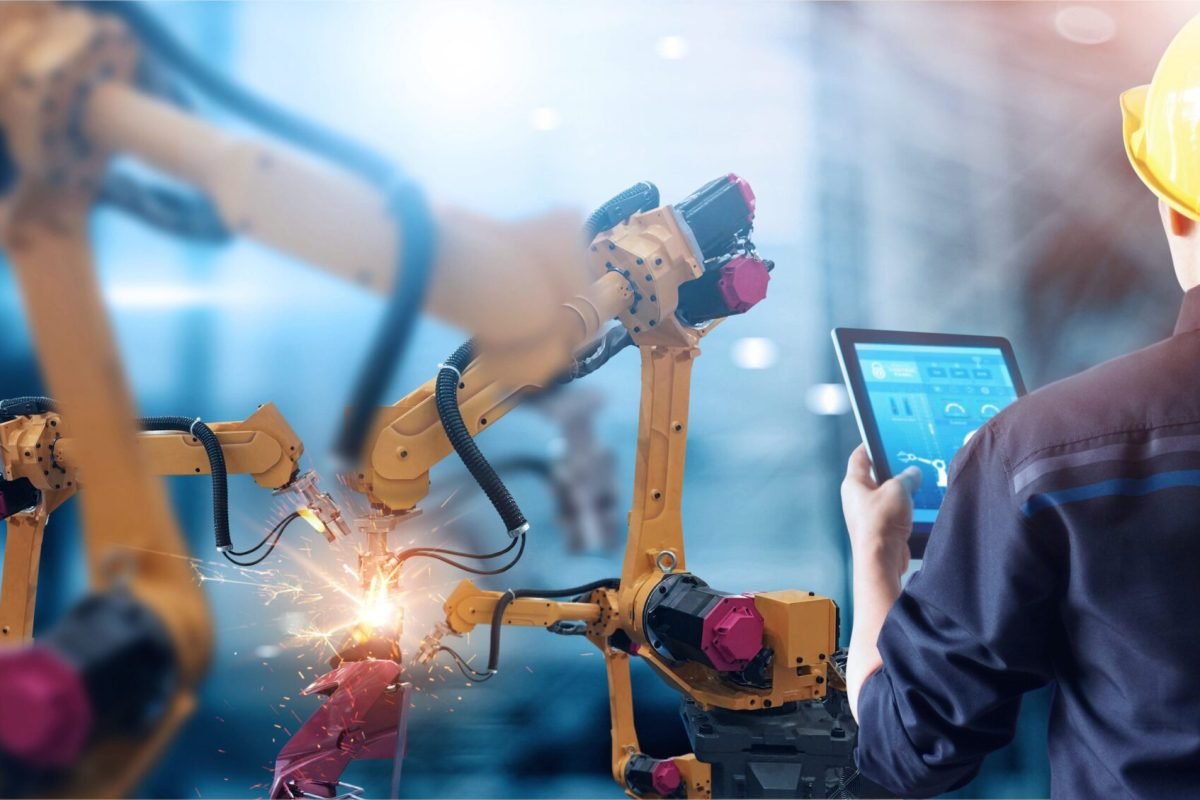 Marine engineering team working on digital ship design at Veta Gemi Yalova